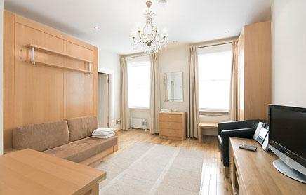 17 Hertford Street Serviced Apartments Mayfair London | Urban Stay 17-Hertford-Street-Serviced-Apartments-Mayfair-London---living-room|-Urban-Stay