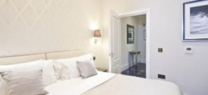 Ashburn Court South Kensington Serviced Apartments London - Luxurious Bedroom | Urban Stay