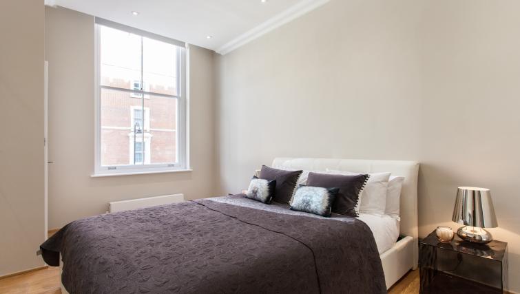 Luxury-Serviced-Apartments-South-Kensington-|-Stylish-Short-Let-Apartments-|-Free-Wifi-|24h-reception-|-Fully-Equipped-Kitchen|0208-6913920|-Urban-Stay