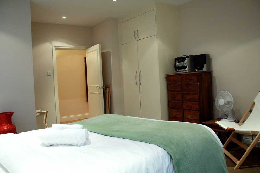 Corporate-accommodation-Liverpool-Street-London---Abbotts-Chambers-double-bed