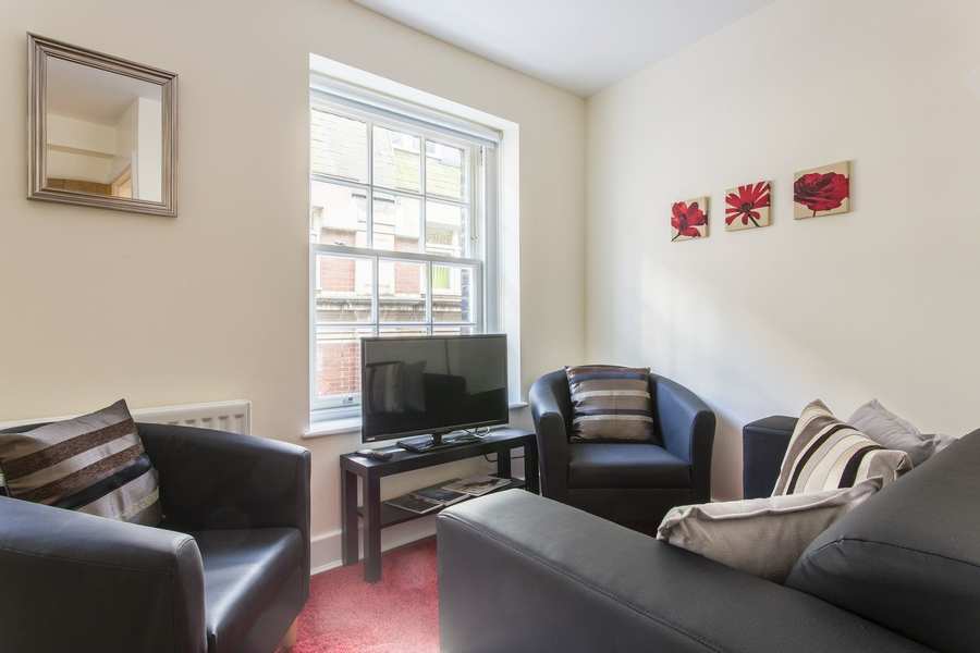 Liverpool Street Serviced Accommodation – Artillery Lane Apartments | Urban Stay