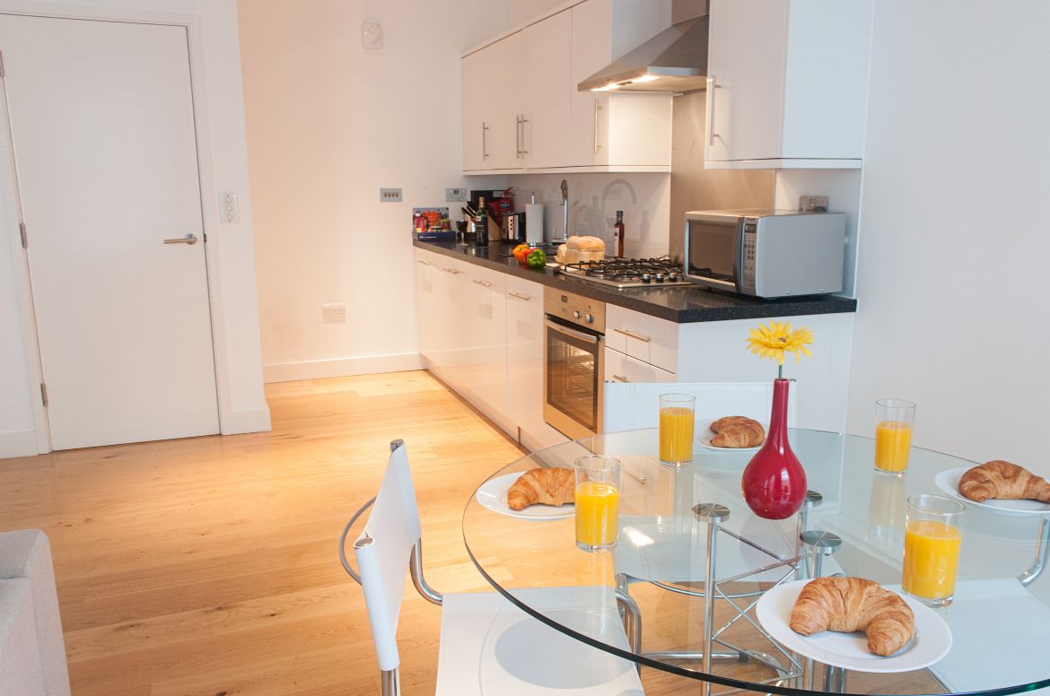 Short-Term-Lets-Central-London-Available-Now!-Book-Short-Let-Serviced-Accommodation-Near-Covent-Garden,-Soho,-Trafalgar-Square-and-Oxford-Street-now!