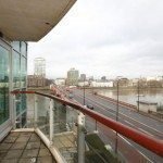 Luxury Thames View Apartments London available now! Book Cheap Serviced Accommodation with Free Wifi, Parking and Gym Facility! Book Now at 0208 6913920