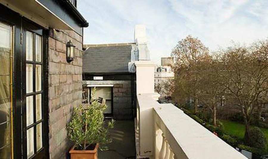 Balcony Chesham-Court-Serviced-Apartments-Knightsbridge,-London-|-Urban-Stay