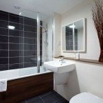 Bathroom in Skyline Plaza Apartments - Basingstoke Serviced Apartments, UK