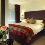 Luxury Short Lets Central London available now! Book our 5* Knightsbridge Apartments near Harrods, Hyde Park the London Museums. Aircon + Wifi + Sky TV incl | Urban Stay