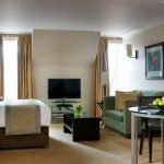 Luxury Accommodation Chelsea - Phoenix House Serviced Apartments Central London. Luxury self-catering accommodation London with aircon, free Wifi, 24h reception, Sky TV. | Urban Stay