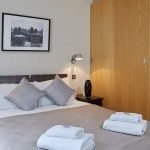 Luxury Serviced Accommodation Tower Hill | Stunning Short Let Apartments | Free Wifi | Flat Screen TV | |0208 6913920| Urban Stay