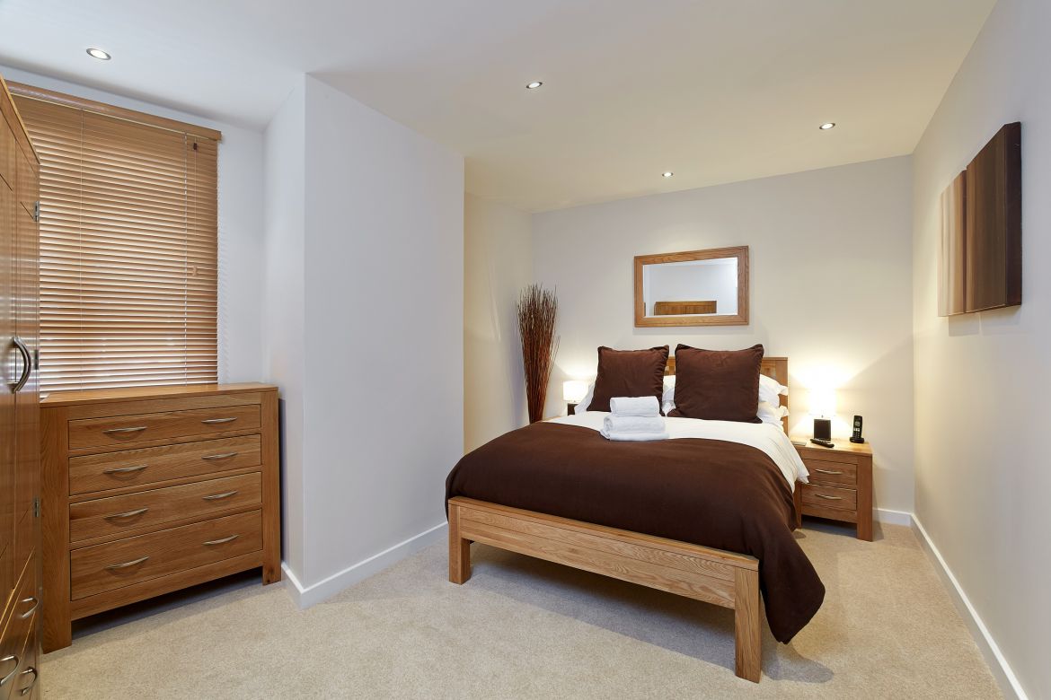 Book-Windsor-Serviced-Accommodation-Now-at-Low-Cost!-Our-Self-catering-Serviced-Apartments-near-Windsor-Castle-&-Train-Station-are-available-for-short-lets!
