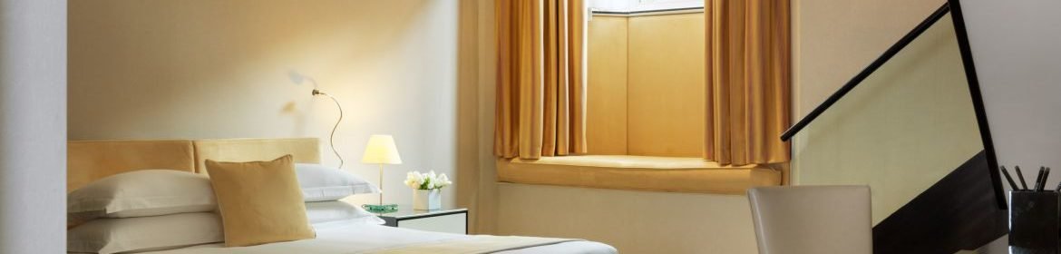Luxury Accommodation Chelsea – Phoenix House Serviced Apartments Central London | Urban Stay Luxury Accommodation Chelsea - Phoenix House Serviced Apartments Central London. Luxury self-catering accommodation London with aircon, free Wifi, 24h reception, Sky TV. | Urban Stay