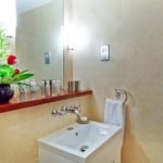 Harrington Court Apartments South Kensington - Urban Stay Luxury Accommodation Central London - bathroom 4