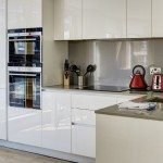 Lambeth North Apartments London| Stylish Corporate Apartments Waterloo | Free Wifi & Weekly Cleaning | Private Balcony | 0208 6913920| Book With Urban Stayn Stay