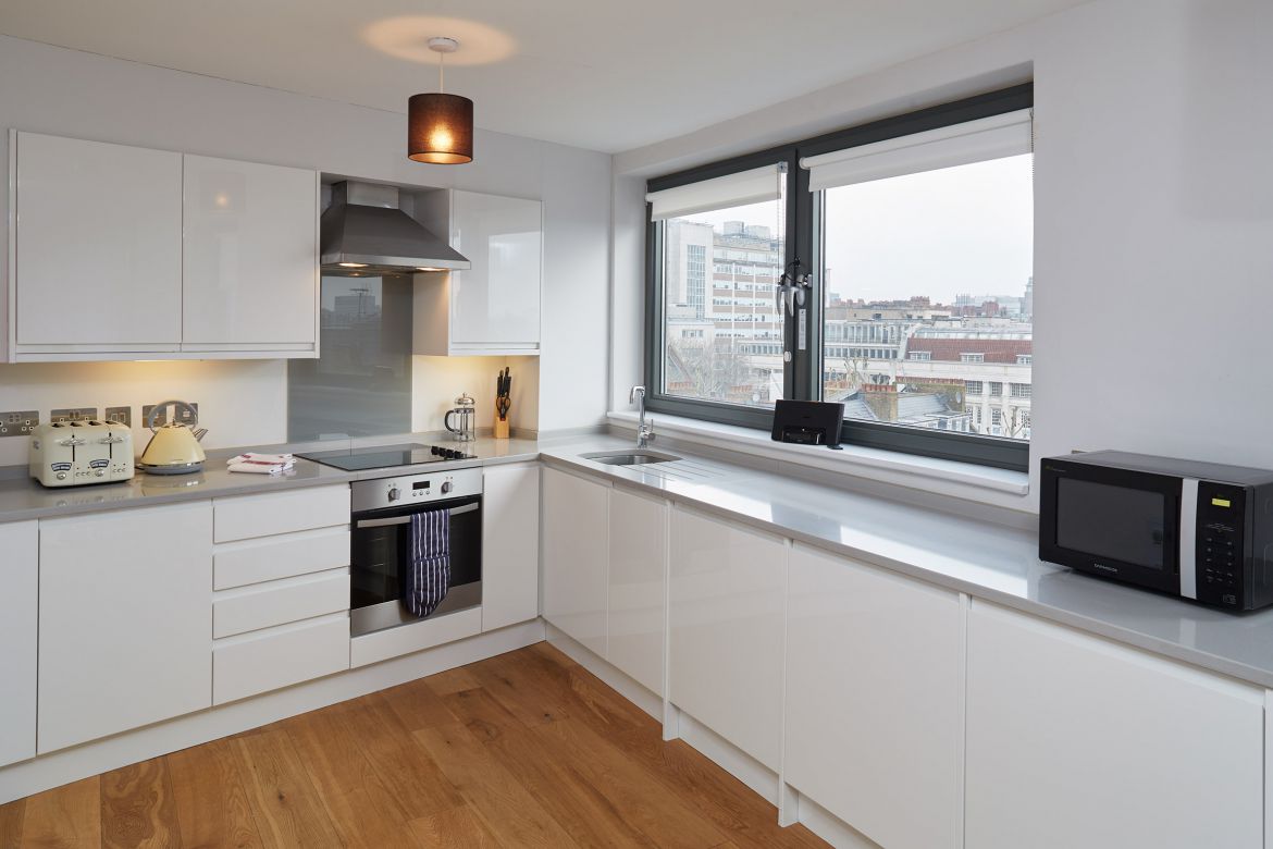 Serviced-Accommodation-Central-London,-Fortizovia-available-now!-Book-Cheap-Serviced-Accommodation-Fritzovia-with-Free-Wi-Fi,-Fully-Equipped-Kitchen-&-Lift.