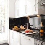 Book Luxury Accommodation Knightsbridge London now! Claverley Court offers short let serviced apartments London near Hyde Park, Buckingham Palace & Harrods! Urban Stay