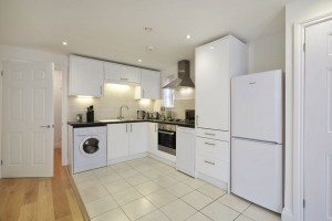 Serviced Accommodation Maidenhead - Hendry Court Serviced Apartments Maidenhead - Cheap Self-catering Accommodation UK - Urban Stay