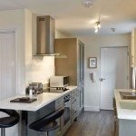 Swindon Self-Catering Apartments, UK - Swan Place Apartments! Free Wifi, and Parking, BOOK NOW on +44 208 691 3920 for Best-Discounted Rates! I Urban Stay