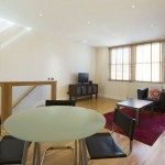 Luxury Serviced Accommodation Tower Hill | Stunning Short Let Apartments | Free Wifi | Flat Screen TV | |0208 6913920| Urban Stay