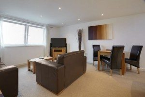 Portsmouth Serviced Apartments– Gunwharf Quays Corporate Accommodation UK - Self-catering accommodation Portsmouth – Cheap Airbnb – Free Wifi – Parking available | Urban Stay