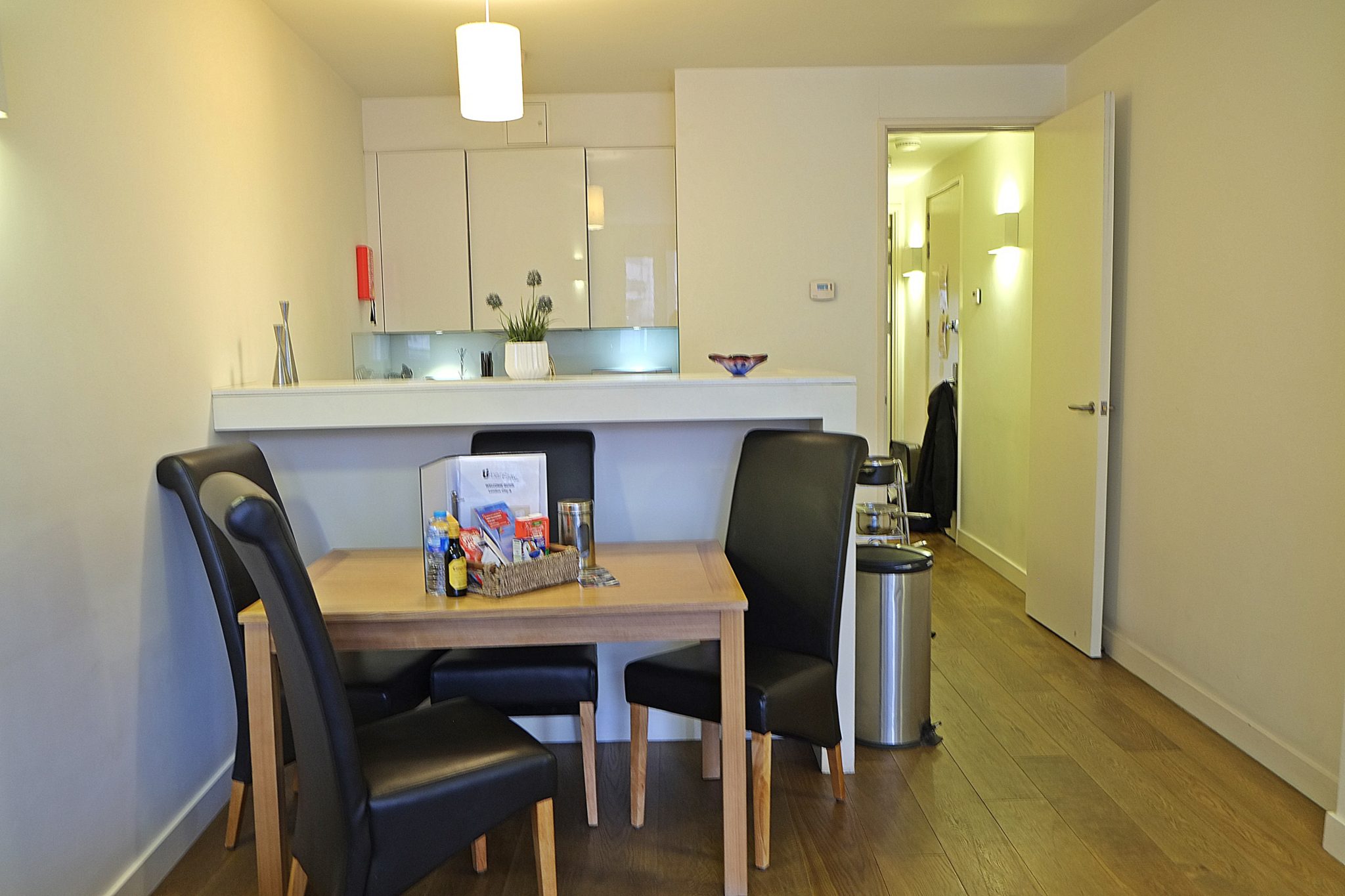 London-City-Apartments-Liverpool-Street---Corporate-Short-Stay-Serviced-Accommodation-London---Urban-Stay