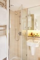 London City Apartments Liverpool Street - Urban Stay corporate accommodation - Bathroom