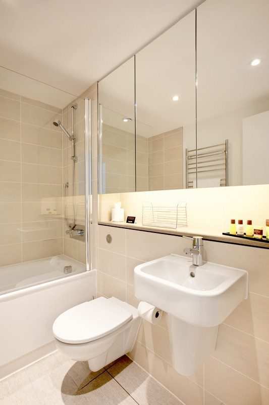 London City Apartments Liverpool Street – Urban Stay London-City-Apartments-Liverpool-Street---Urban-Stay-corporate-accommodation---Bathroom