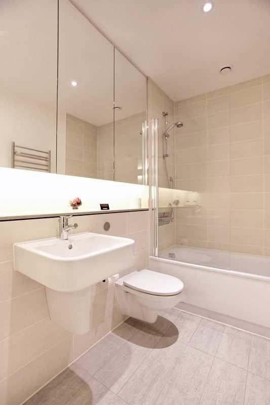 London City Apartments Liverpool Street – Urban Stay London-City-Apartments-Liverpool-Street---Urban-Stay-corporate-accommodation---Bathroom