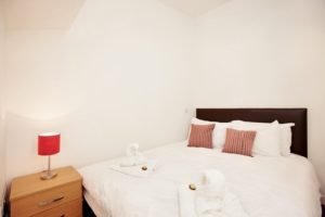 London City Apartments Liverpool Street - Urban Stay corporate accommodation - Bedroom