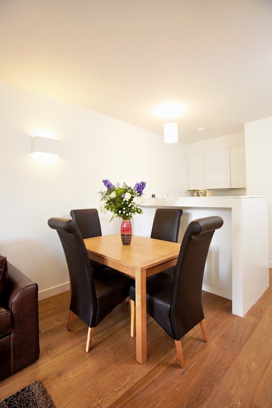 London-City-Apartments-Liverpool-Street---Urban-Stay-corporate-accommodation---Dining-Area