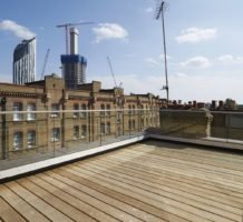 Lambeth North Apartments London| Stylish Corporate Apartments Waterloo | Free Wifi & Weekly Cleaning | Private Balcony | 0208 6913920| Book With Urban Stay