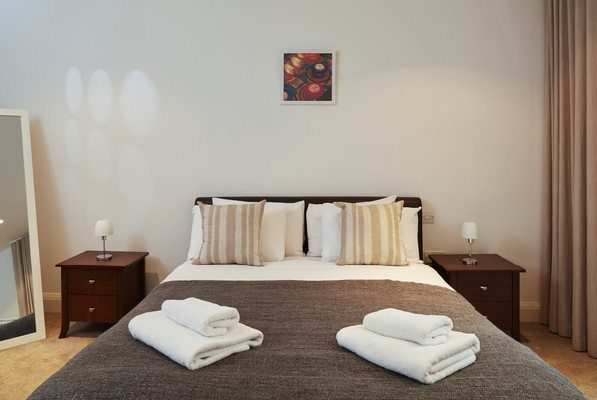 Bedroom Vauxhall-Serviced-Apartments-South-London-Urban-Stay---Double-Bedroom