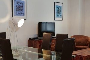 Vauxhall Serviced Apartments South London Urban Stay - Dining Area