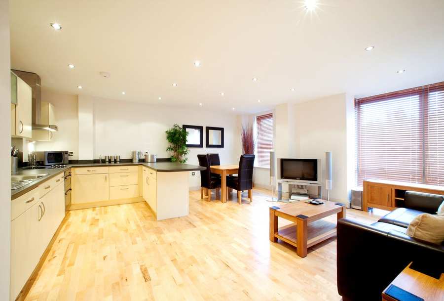 Pelican House Apartments Serviced Apartments - Newbury | Urban Stay