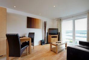 Portsmouth Serviced Apartments - The Crescent Short Stay Accommodation. Budget Accommodation Portsmouth - Cheap Airbnb Short Stay Apartments | Urban Stay