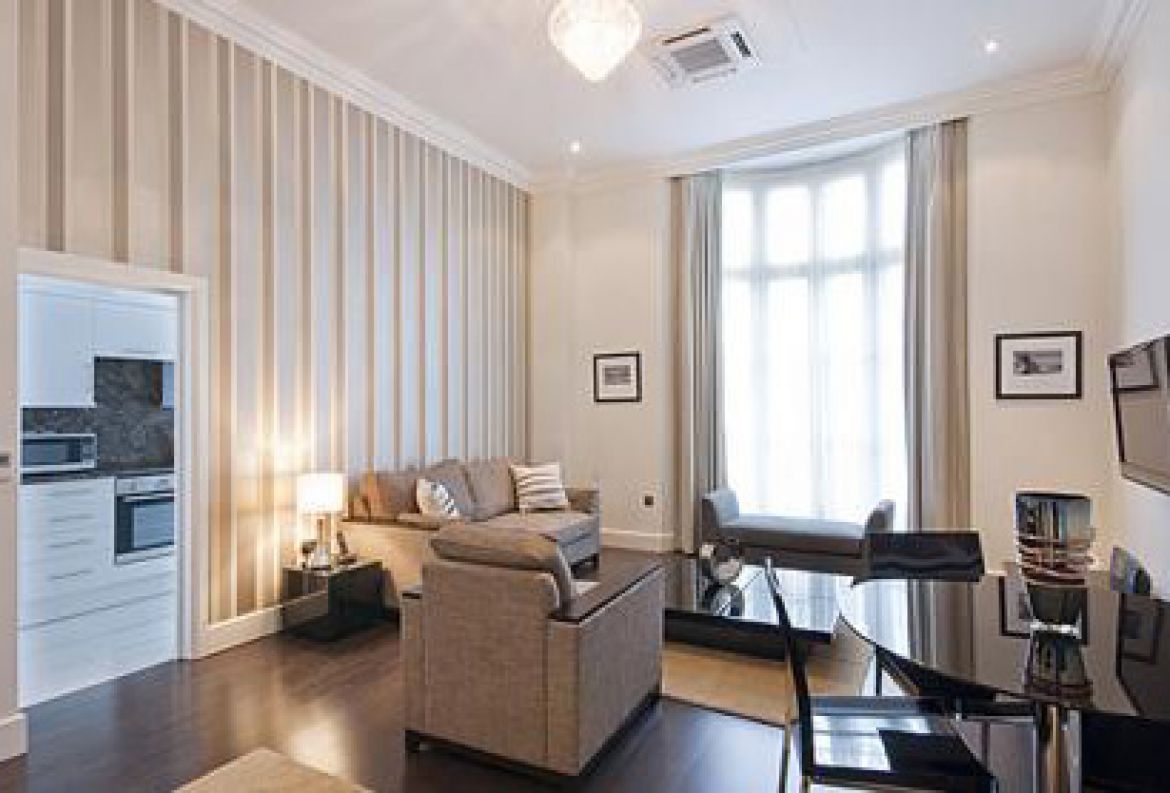 Paddington Serviced Accommodation London available now! Book our 4-star Chilworth Court Short Let Apartments near Paddington now! Low Rates - Award Winning