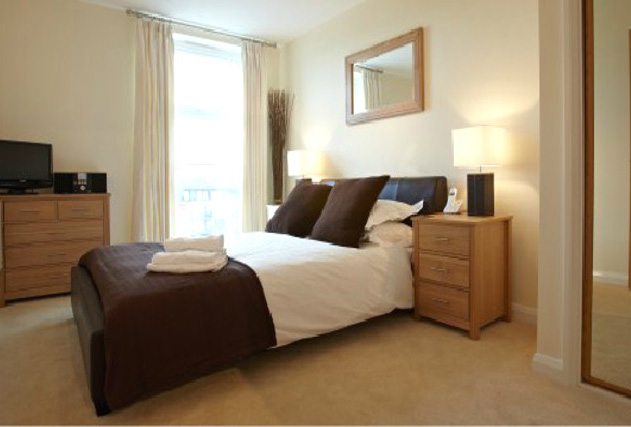Looking for Corporate Accommodation in Slough? Ibex House Serviced Apartments are near Slough's business district and the M4, M25! Low Rates - Great Service | Urban Stay