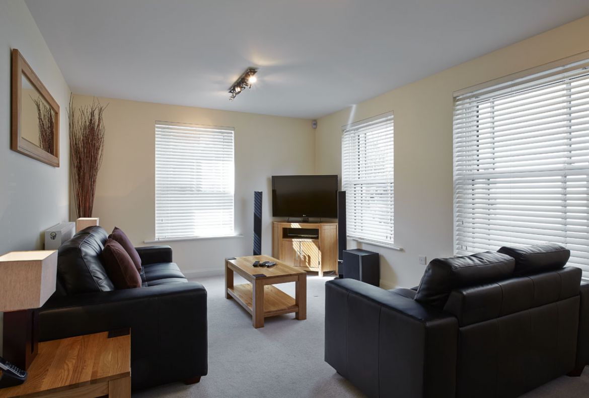 Serviced-Apartments-Windsor-Castle,-UK---Trinity-Court-Apartments-Available-now!-Book-Cheap-&-Luxurious-Apartments-with-Free-Wifi,-Sky-Channels-&-Lift