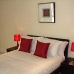 Stay at Lanterns Court Serviced Apartments in Canary Wharf for modern, stylish short lets with top amenities, perfect for business travellers. | Urban Stay