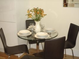 Stay at Lanterns Court Serviced Apartments in Canary Wharf for modern, stylish short lets with top amenities, perfect for business travellers. | Urban Stay