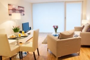 Stay at Lanterns Court Serviced Apartments in Canary Wharf for modern, stylish short lets with top amenities, perfect for business travellers. | Urban Stay
