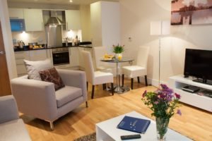 Stay at Lanterns Court Serviced Apartments in Canary Wharf for modern, stylish short lets with top amenities, perfect for business travellers. | Urban Stay