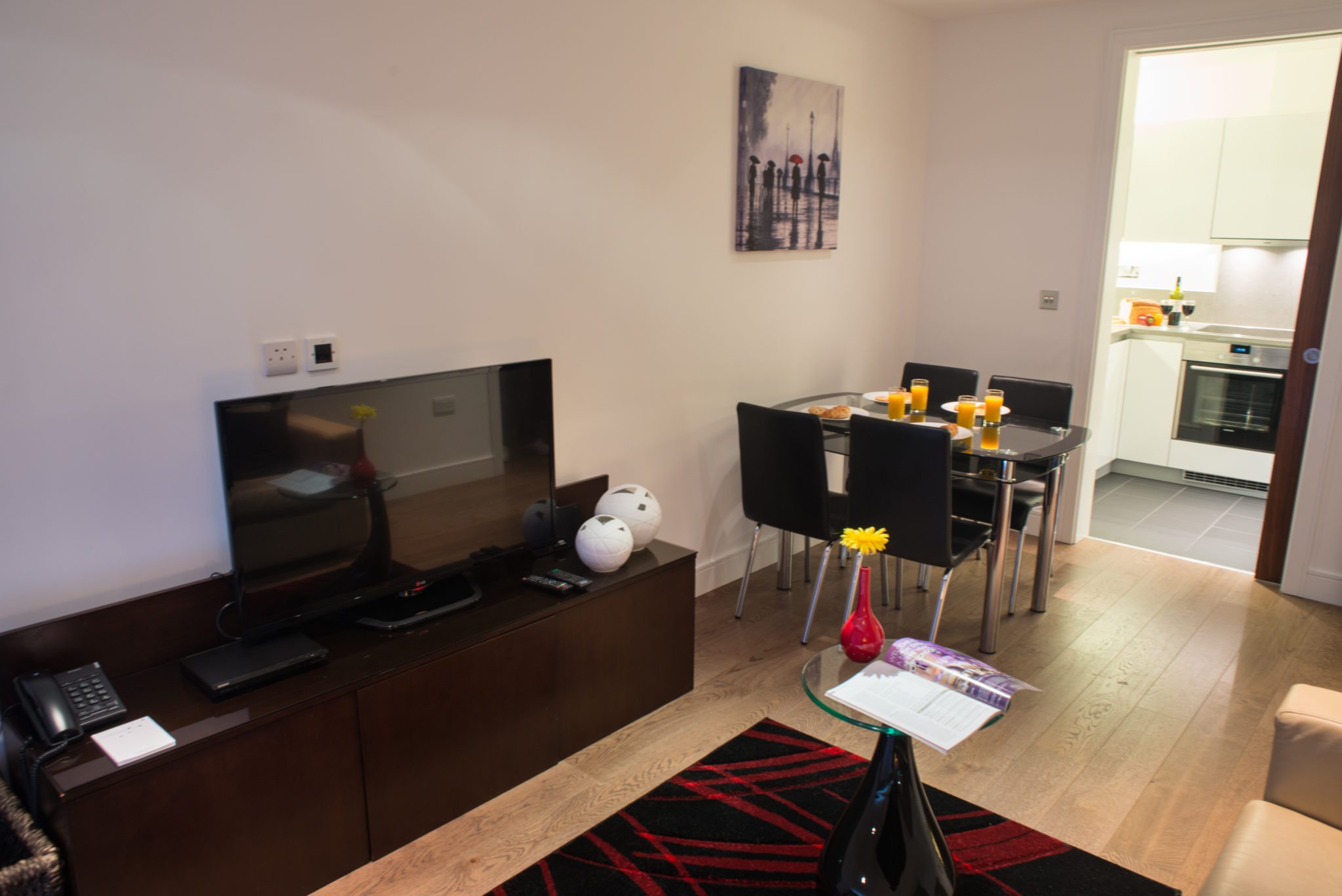Serviced-Apartments-Ealing-|-Corporate-Accommodation-West-London-|-Short-Lets-|-Corporate-Housing-|-Relocation-|-Award-Winning-&-Quality-Accredited-BOOK-NOW---Urban-Stay