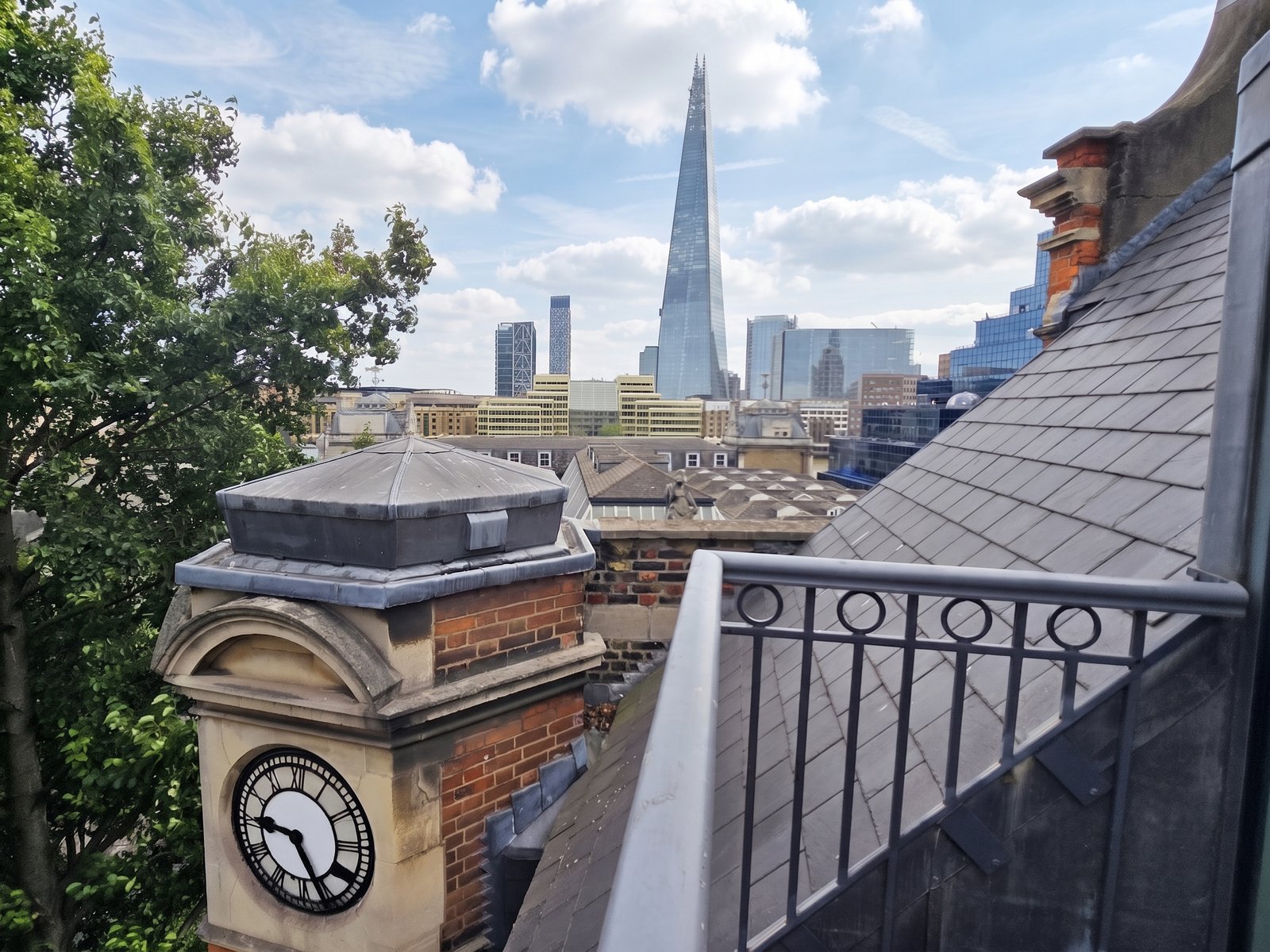 Gemini_Generated_Image_id16kqid16kqid16 (1)