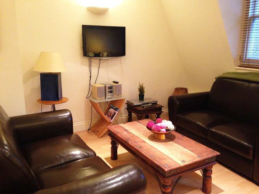 Liverpool Street Serviced Apartments London – Astral House | Urban Stay Liverpool-Street-Serviced-Apartments-London---Astral-House-Living-Room-with-TV-|-Urban-Stay