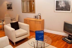 Pepys Serviced Apartments Tower Hill - The City of London -Living Room 4