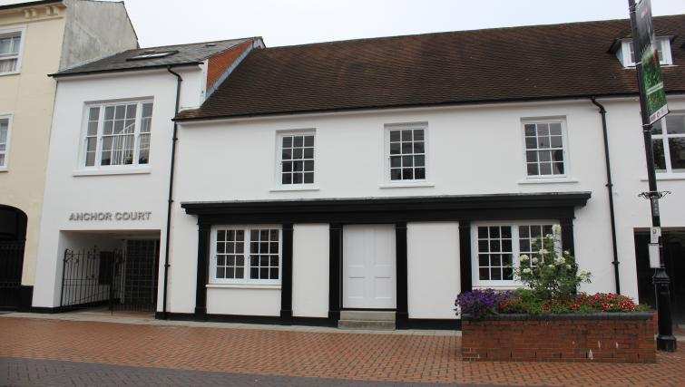Anchor Court Serviced Apartments Basingstoke UK | Urban Stay Anchor-Court-Serviced-Apartments-Basingstoke-UK-|-Urban-Stay---Building-Exterior