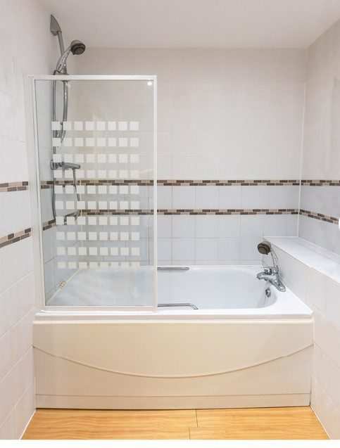 Anchor Court Serviced Apartments in Basingstoke UK | Urban Stay Anchor-Court-Serviced-Apartments-in-Basingstoke-UK---stylish-bathroom