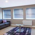 City Wall House Serviced Apartments Reading - Living Room | Urban Stay