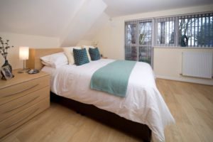 Cliddesden Place Short Stay Apartments Basingstoke UK Luxury Bedroom