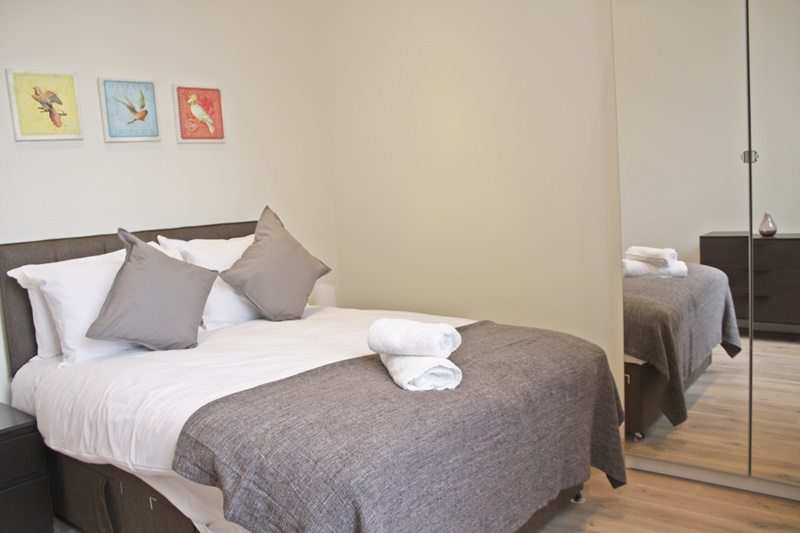 Cambridge Gardens Serviced Accommodation Notting Hill London – Urban Stay Cambridge-Gardens-Serviced-Accommodation-Notting-Hill-London---Urban-Stay---double-bedroom
