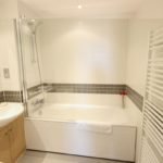 Vizion Short Stay Apartments Milton Keynes UK - Urban Stay corporate accommodation - bathroom